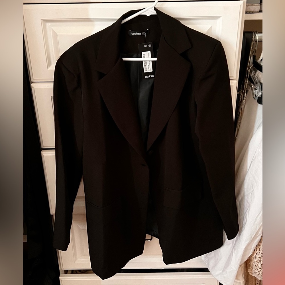 Boohoo over sized blazer with tag